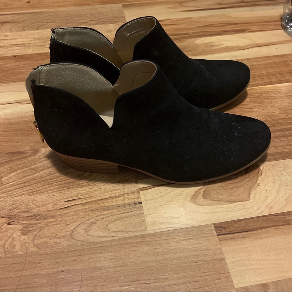 Boots - Picture 2 of 3